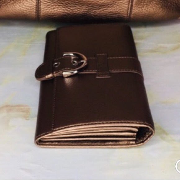 Talbots Metallic Golden Bronze Soft Pebbled Leather Tote and Wallet Set - Picture 10 of 13